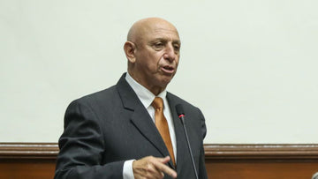 José Cueto se alía con la izquierda por la presidencia del Congreso