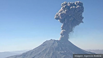Volcán Ubinas registra nuevas explosiones