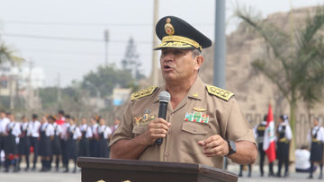 Fiscalía pide suspender por 18 meses a comandante general PNP